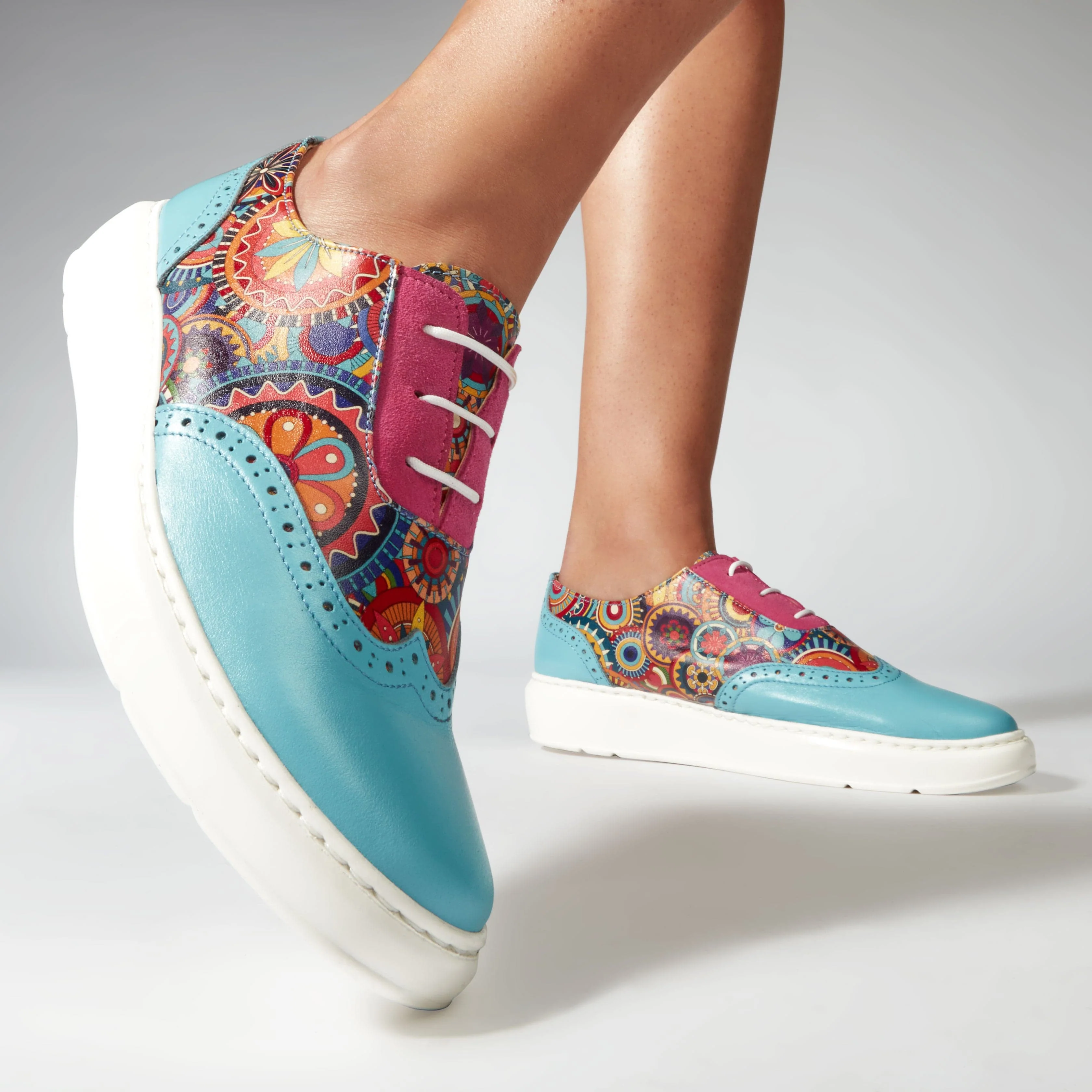 Colorado - Light Blue Signature - Women's lightweight EVA sole trainer with brogue details - Image 5