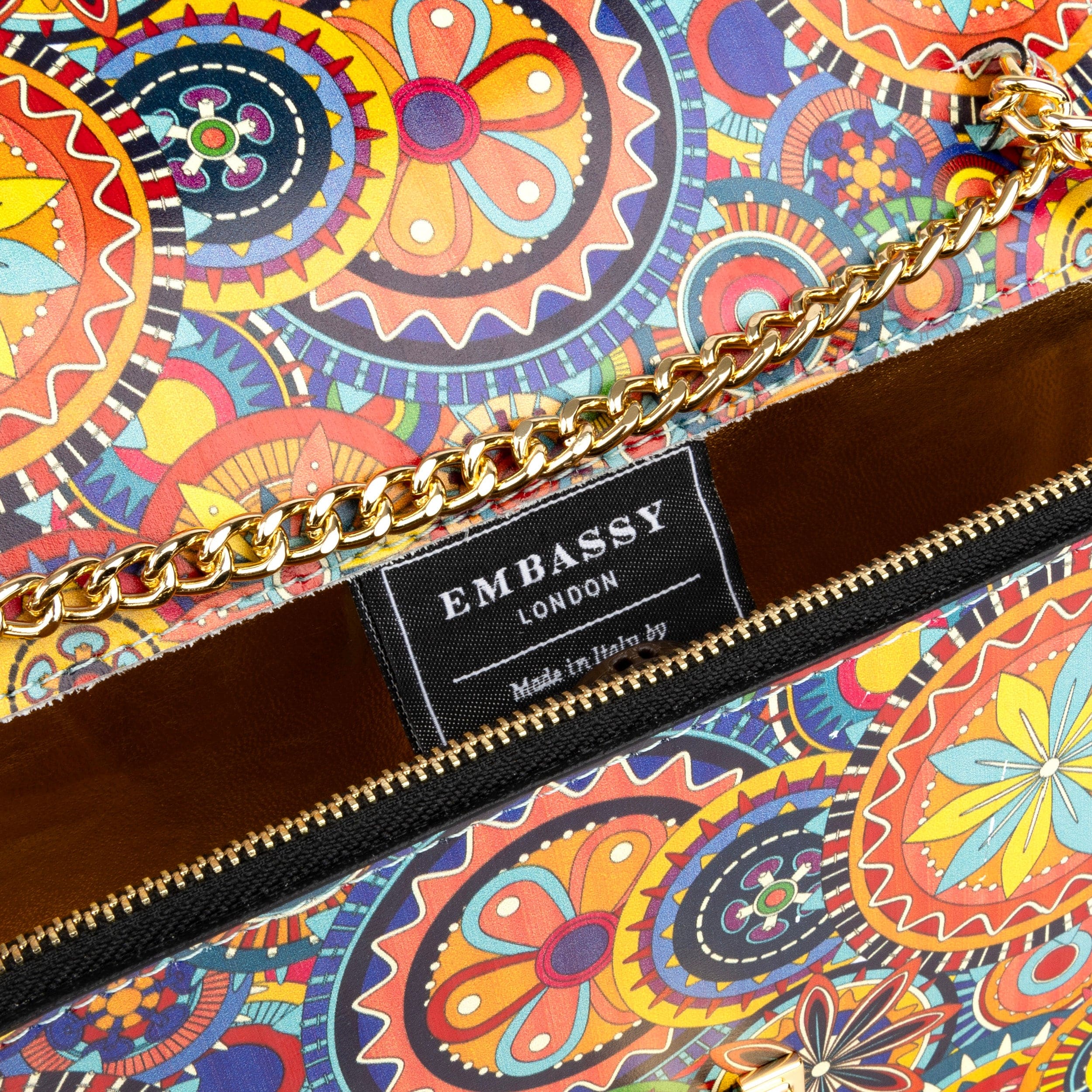 Envy - Signature Print - Women's leather flap clutch bag with strap - Image 5