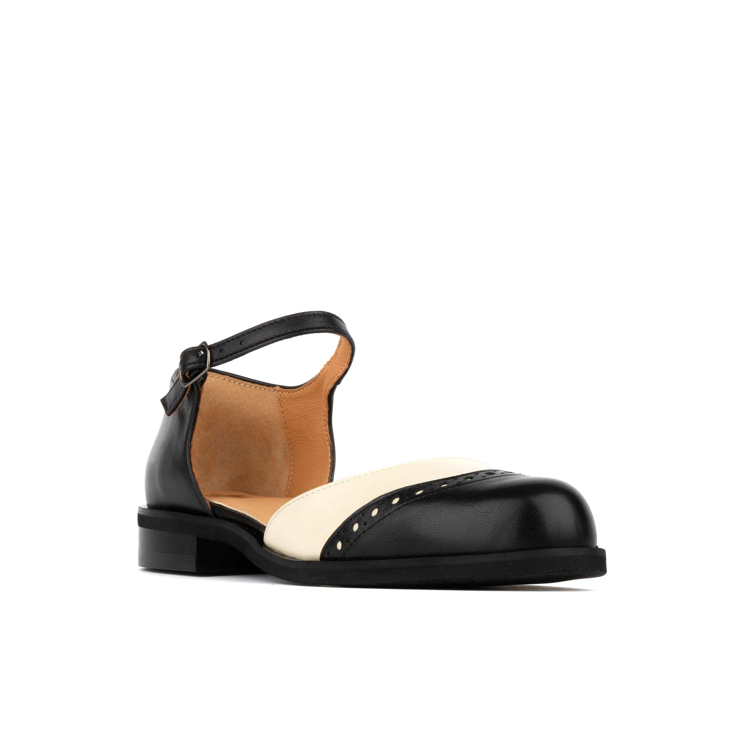 Gigot - Black & Cream - Women's closed heel round toe leather flat sandal - Image 3