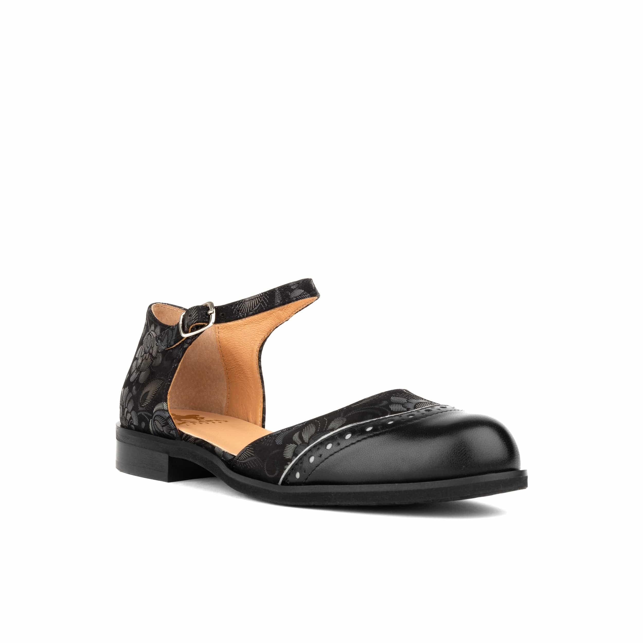 Gigot - Black Emboss - Women's Closed Heel Round-Toe Leather Flat Sandal - Image 2
