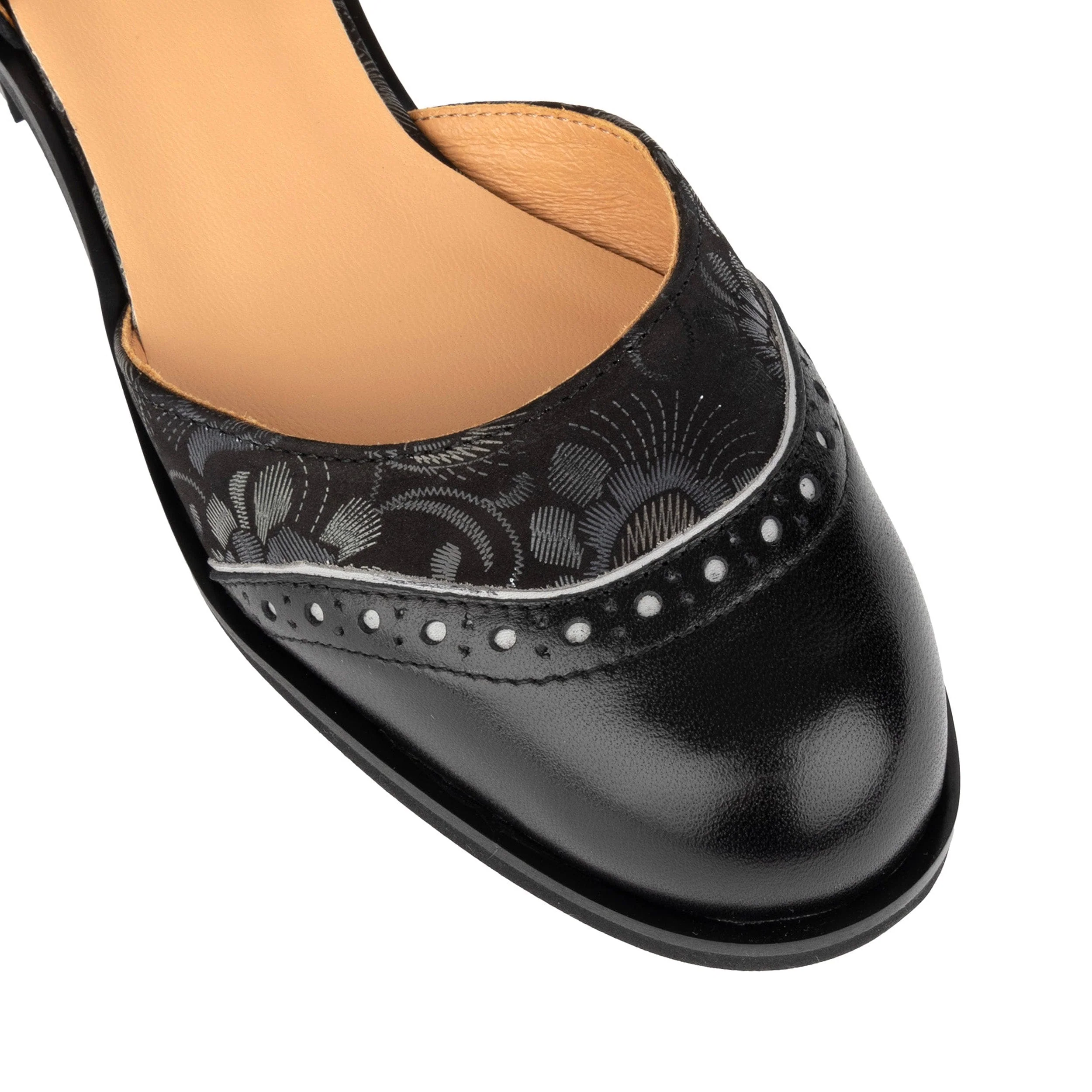 Gigot - Black Emboss - Women's Closed Heel Round-Toe Leather Flat Sandal - Image 7