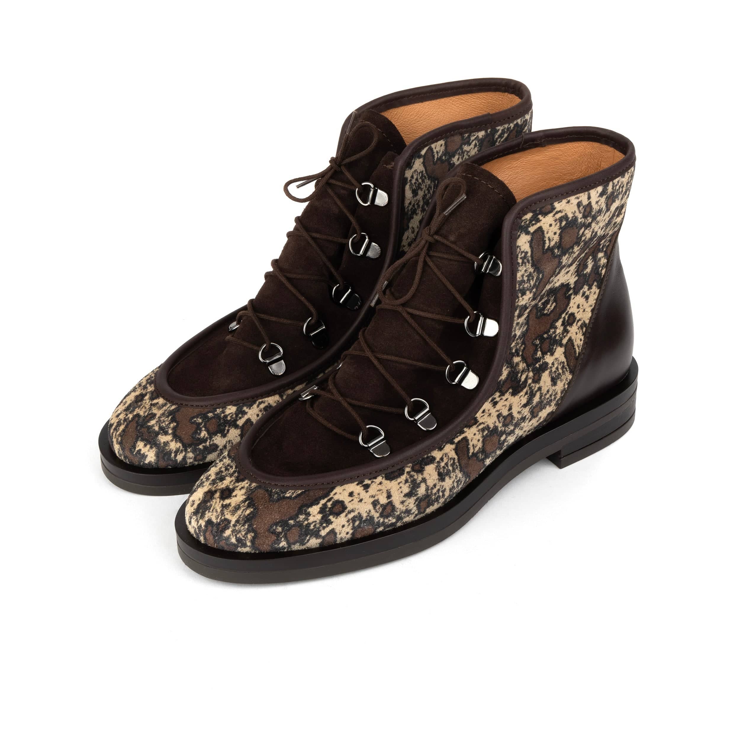 Hedera - Brown Cow - Women's Suede Alpine Boot - Image 10