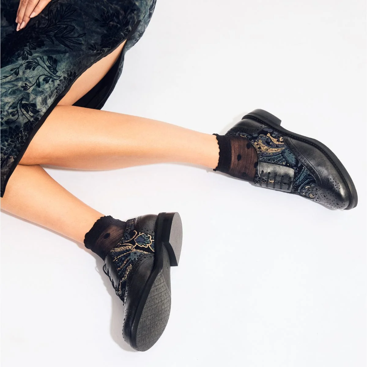 Vivienne - Black & Grey & Gold - Women's oxford lace-up shoe with brogue details - Image 2